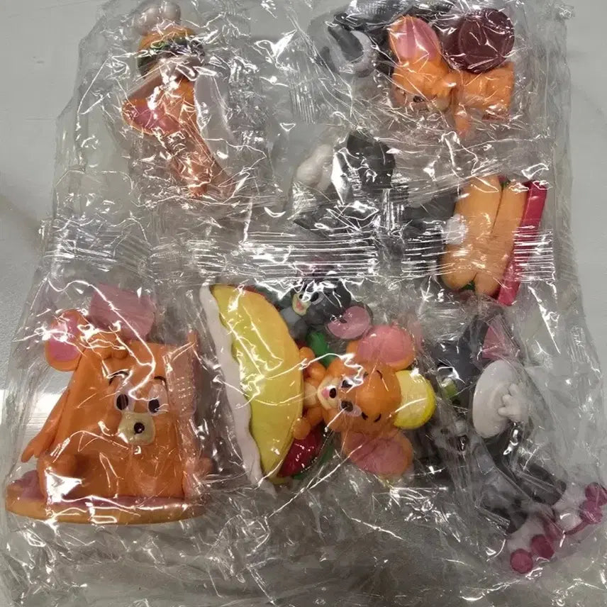 [BUNJANG] Tom and Jerry 6-Piece Unsealed Figure Set / 톰과제리 피규어 미개봉 6종 세트로 일괄 판매합니다.