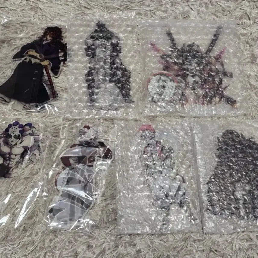[BUNJANG] Demon Slayer Acrylic Standee Set (7 Types, Sealed) / 귀멸의칼날 피규어 아크릴 혈귀 7종 미개봉 세트로 일괄판매합니다.