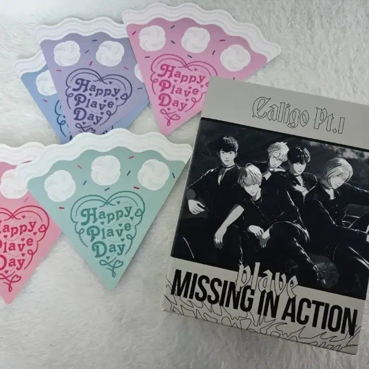 [BUNJANG] Plaisir 2nd Anniversary Air Freshener + Postcard Set / 플레이브 2주년 굿즈 방향제 +엽서 세트