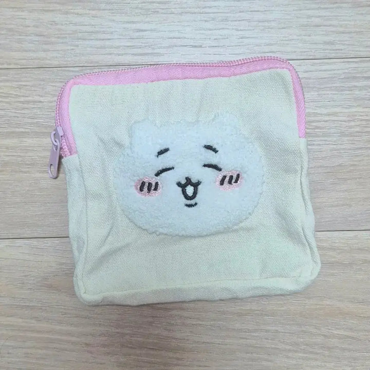 [BUNJANG] Cheekawaii White Pouch / 먼작귀 치이카와 화이트 파우치