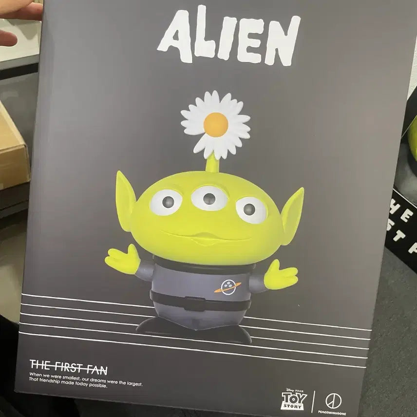 [BUNJANG] PEACEMINUSONE Toy Story Alien Figure (Unsealed) / 피스마이너스원 토이스토리 알린 피규어 미개봉 새상품