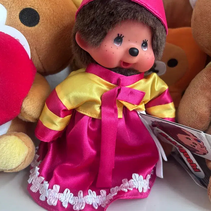 [BUNJANG] Hanbok Monchhichi Doll (with Tag) / 한복 몬치치 (택 있음)