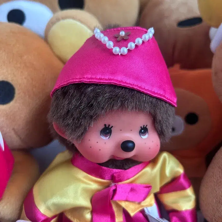 [BUNJANG] Hanbok Monchhichi Doll (with Tag) / 한복 몬치치 (택 있음)