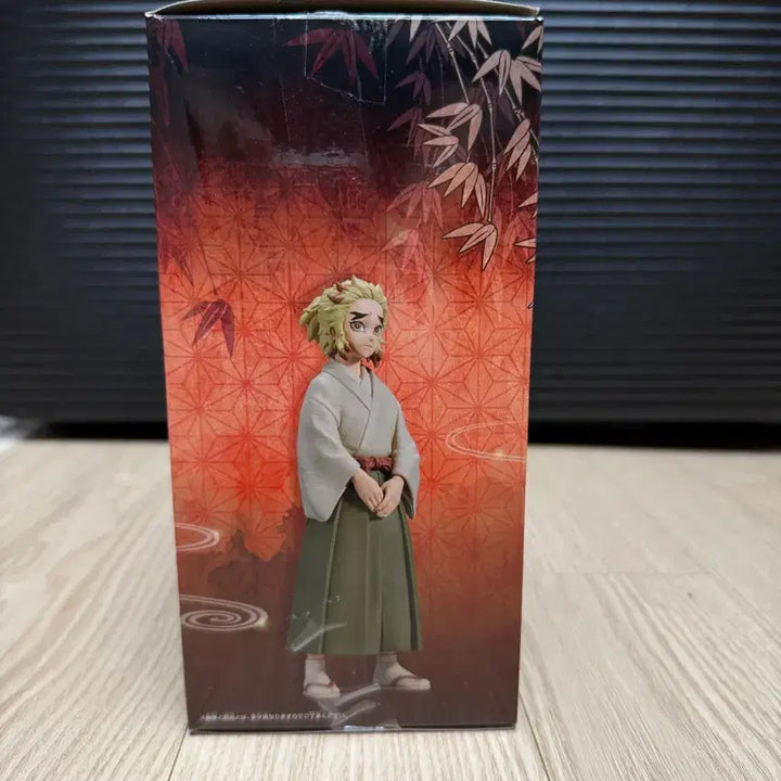 [BUNJANG] Demon Slayer Kyojuro Senjuro Figure / 급처!)귀멸의 칼날 렌고쿠 센쥬로 피규어