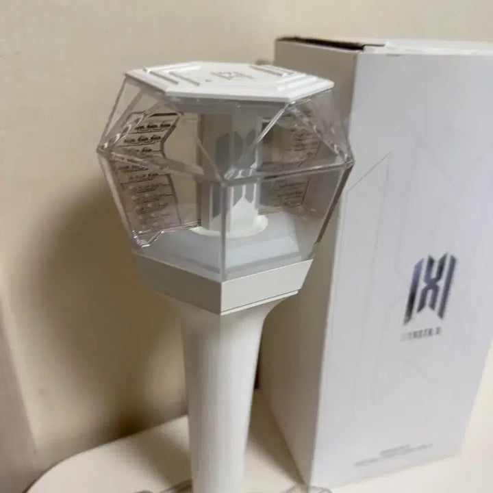 [BUNJANG] MONSTA X Lightstick Mon-dongyi 3 &amp; Mon-dongyi 2 Keyring Bundle Set / 몬스타엑스 응원봉 몬둥이3, 몬둥이2 키링 일괄 판매