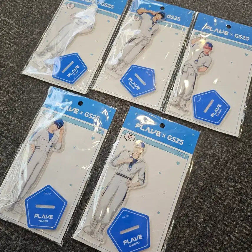 [BUNJANG] PLAVE GS25 Collaboration Acrylic Stand Set (5 Types) / 플레이브 GS25 아크릴 스탠드 5종 세트 일괄