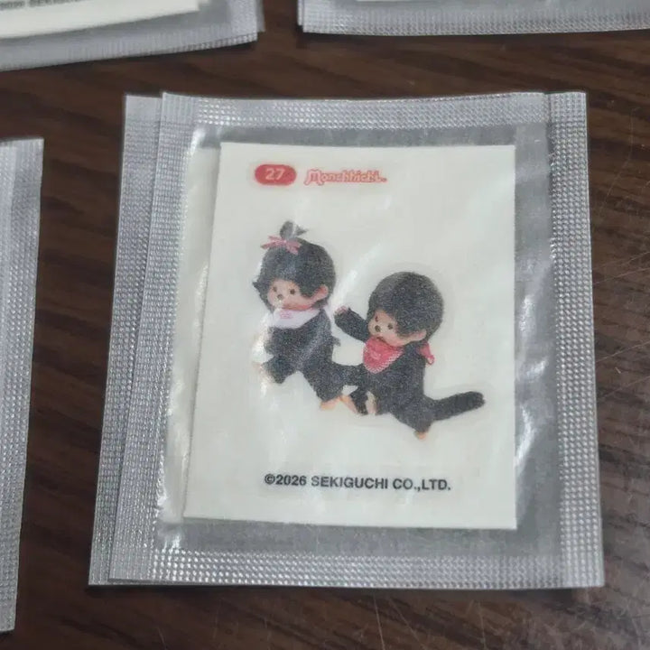 [BUNJANG] Monchhichi Strawberry Wafer Sticker / 몬치치 딸기웨하스 띠부띠부씰