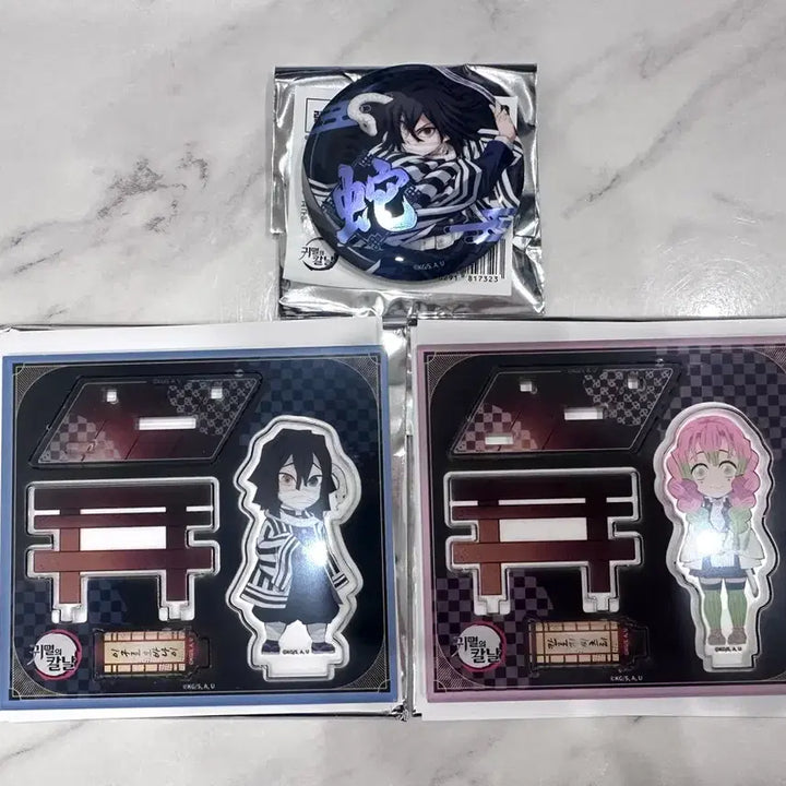 [BUNJANG] Demon Slayer Pop-Up Acrylic Stand Set + Can Badge (Obanai, Mitsuri) / 귀멸의칼날 팝업 아크릴 스탠드 2종 (오바나이,미츠리)
