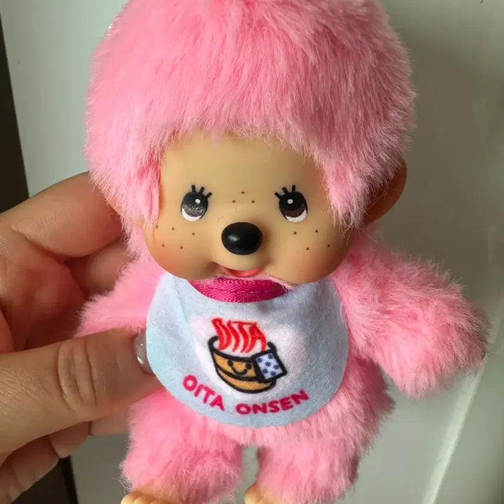 [BUNJANG] Oita Onsen Limited Monchhichi Doll Keychain with Bib / 지역한정 몬치치 오이타온센 인형 키링 (턱받이서비스)