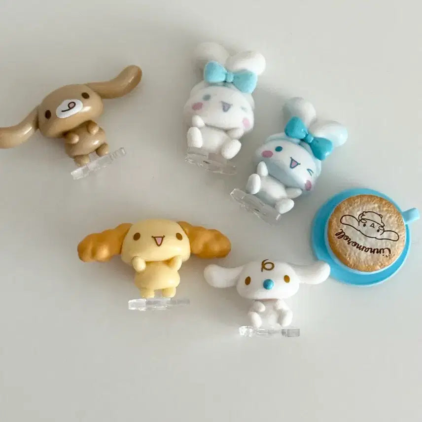 [BUNJANG] Cinnamoroll Surprise Mix Figure Bundle / 시나모롤 서프라이즈 믹스 피규어 일괄 카푸치노 쉬폰 밀크
