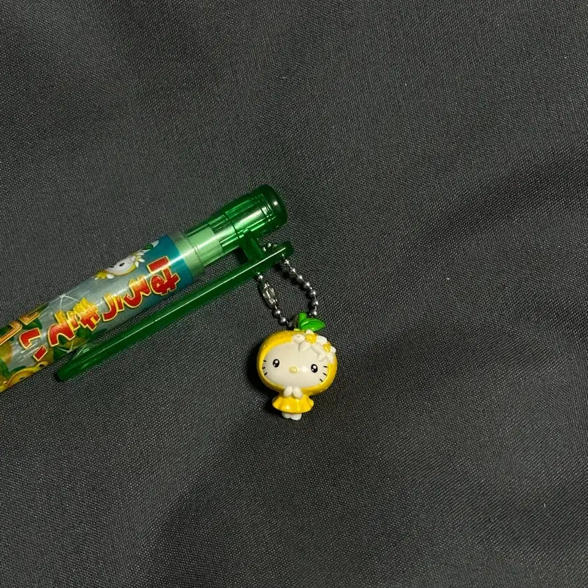 [BUNJANG] Hello Kitty Yamaguchi Yuzu Ballpoint Pen / [고전] 헬로키티 야마구치 유자 볼펜