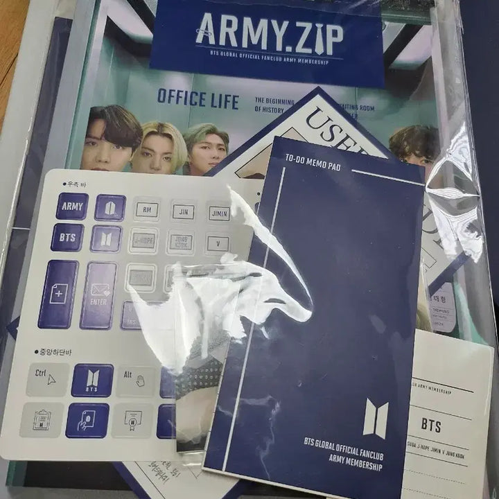 [BUNJANG] BTS ARMY Kit Unsealed / 방탄소년단 아미 키트