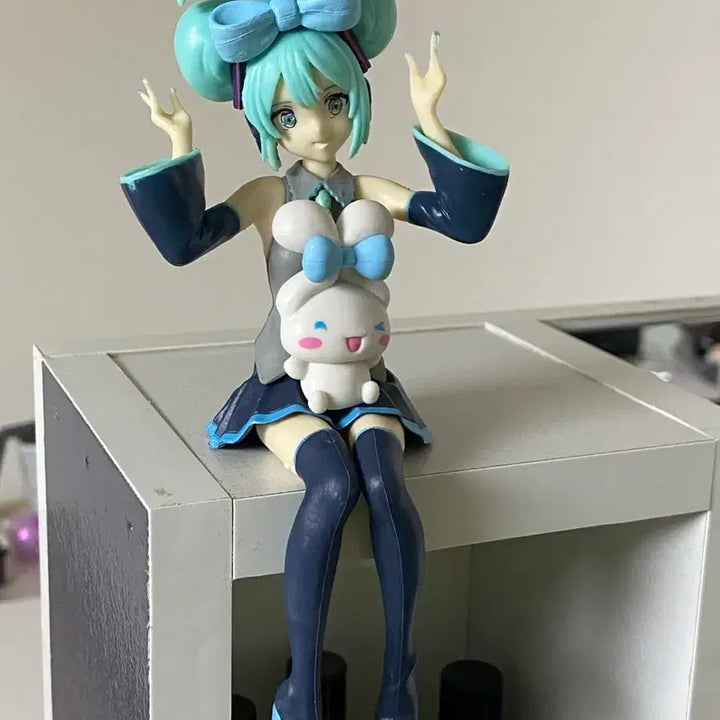 [BUNJANG] Hatsune Miku Universal Rabbit Mint Authentic Figure / [주말 특가!+미쿠 피규어 증정] 하츠네 미쿠 범용토끼 민트 정품 반택포