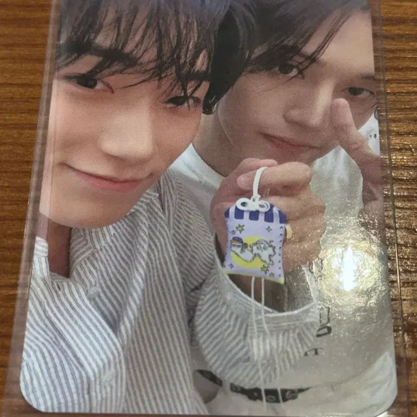 [BUNJANG] ATEEZ Fanmeeting ATINY Zone Membership MD Unit Photocard / 에이티즈 팬미팅 에이티니존 멤버십 엠디 우산 유닛 포카