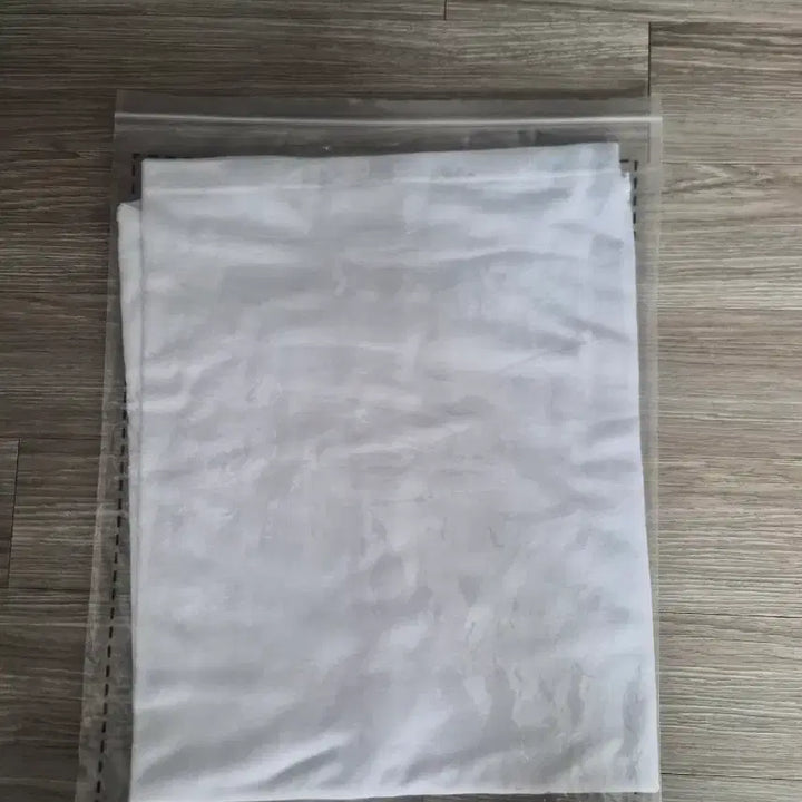[BUNJANG] QWER Discord Unsealed T-Shirt / [유일]qwer디스코드 미개봉 옷