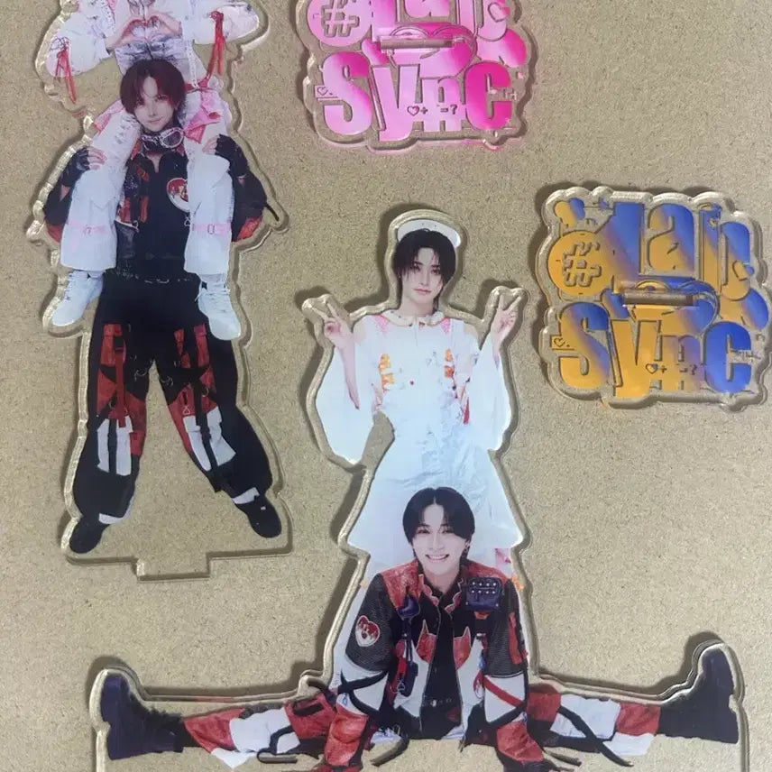 [BUNJANG] Love Sick Loveless Acrylic Standee Set / 라부싯쿠 러브레스 아크릴스탠드