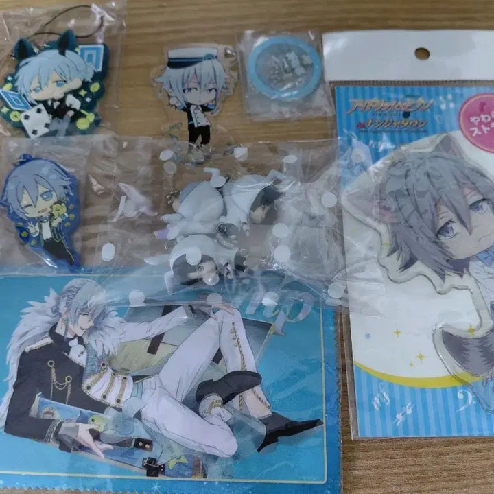 [BUNJANG] Idolish7 Ainana Yotsuba Tamaki Goods Bundle Set / 아이돌리쉬세븐 아이나나 요츠바 타마키 굿즈 세트