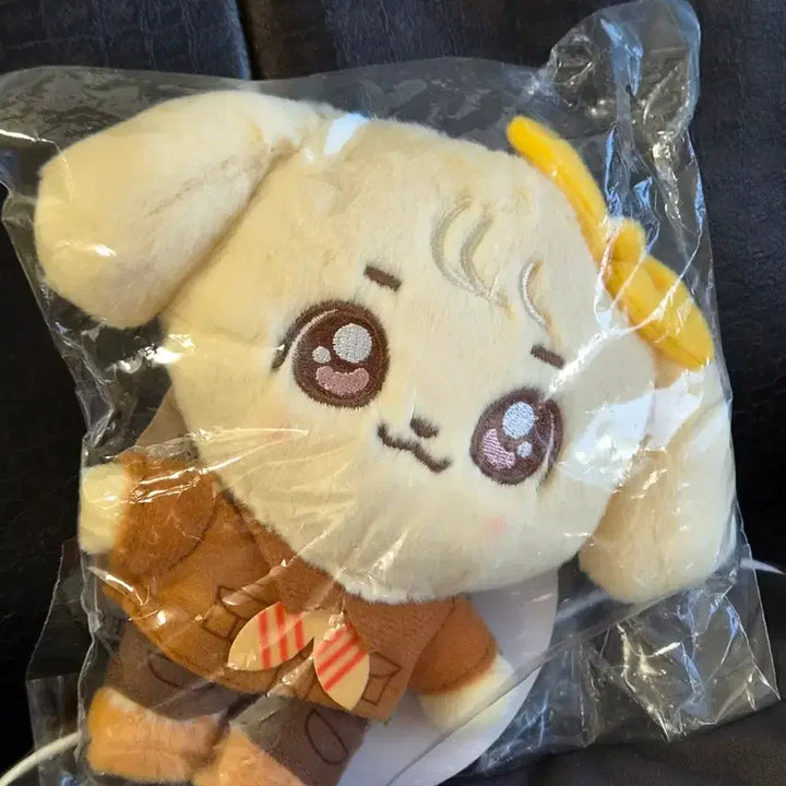[BUNJANG] IVE Yujin An Yujin Minive Plush Keychain / 에버랜드 아이브 유진 안유진 미니브 강안지 플러시 인형 키링