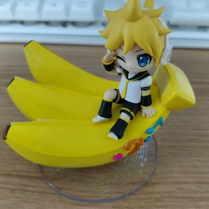 [BUNJANG] Vocaloid Kagamine Len Desk Figure / 보컬로이드 카가미네 렌 데스크 피규어