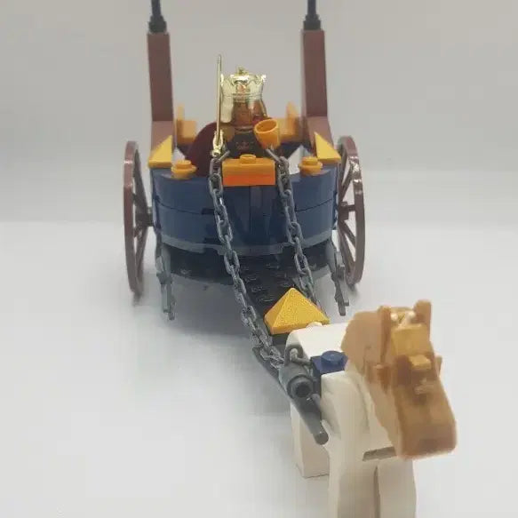 [BUNJANG] LEGO Medieval Castle Royal Carriage Figure Set with Gold Coins and Case / 레고 마차 피규어 세트