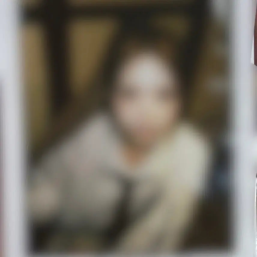 [BUNJANG] LISENNE JENA Signed Polaroid / 리센느 제나 싸인 폴라로이드