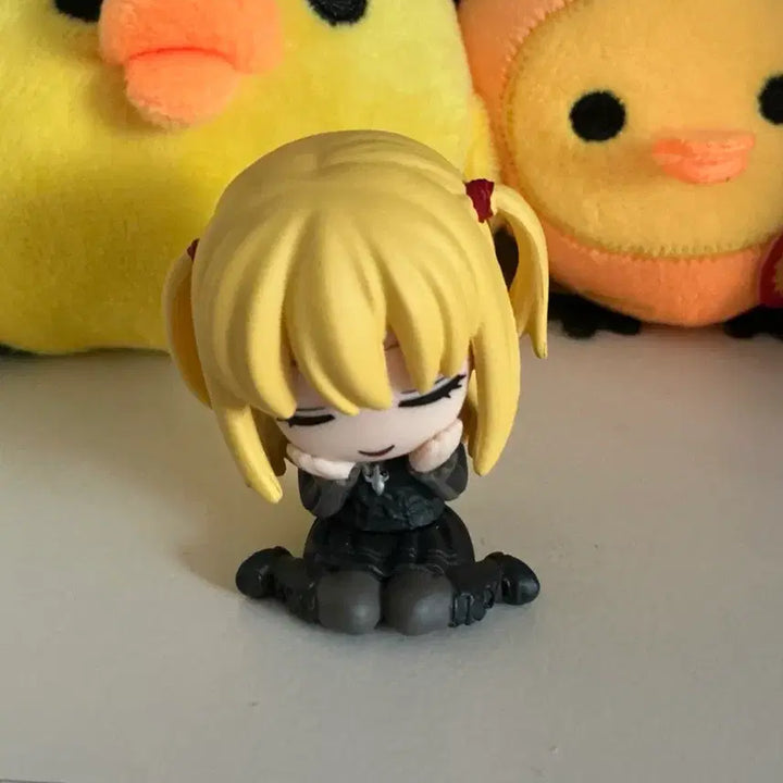 [BUNJANG] Death Note Misa Amane Shoulder Hugger Figure / 데스노트 아마네 미사 어깨쿵 피규어 가챠 정품
