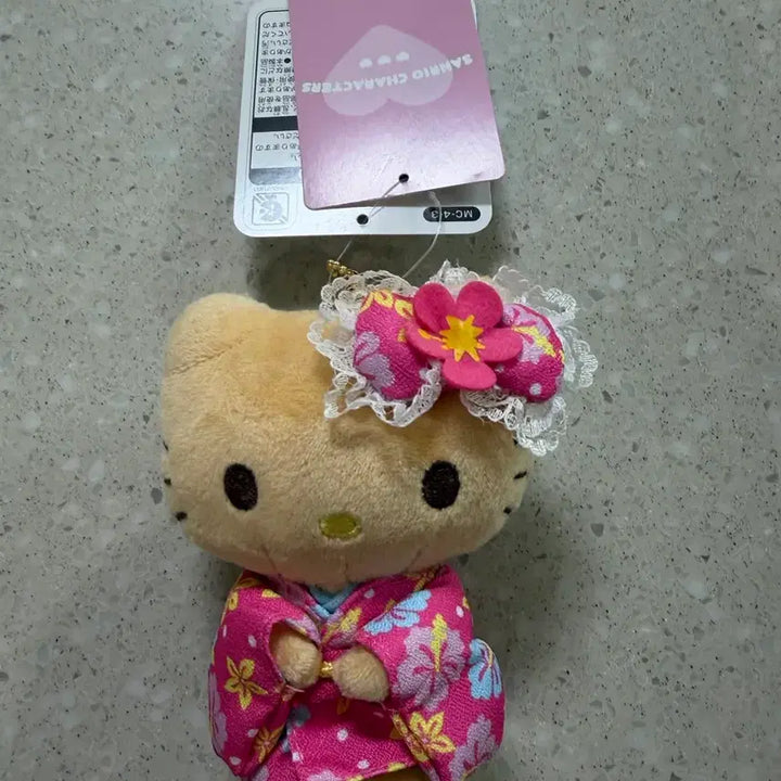 [BUNJANG] Sanrio Kimono Kitty Plush / 산리오 기모노 키티인형