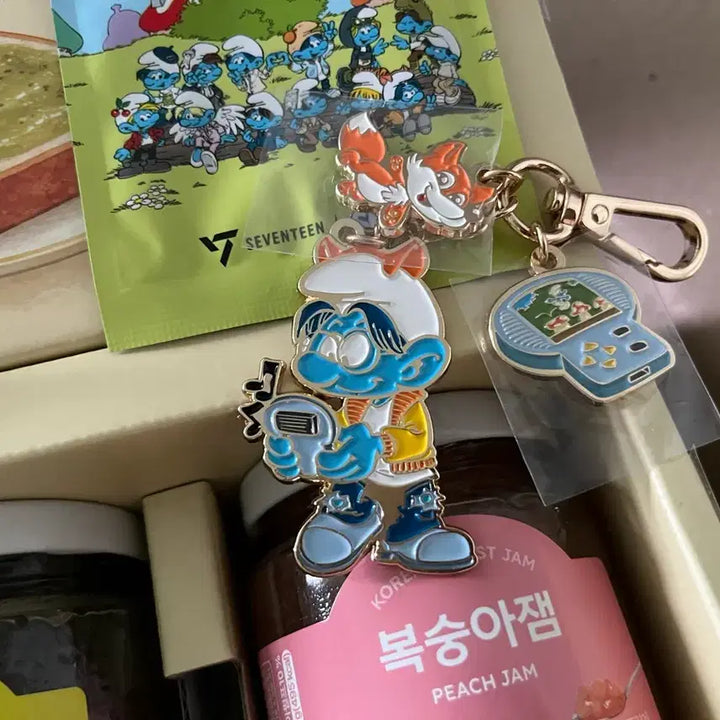 [BUNJANG] SEVENTEEN Smurf Collaboration Jam Set with Hip Hop Team &amp; Wonwoo Keyrings / 이삭토스트 잼세트 세븐틴 스머프키링