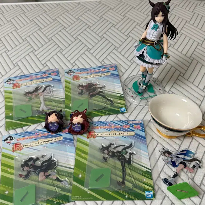 [BUNJANG] Uma Musume: Pretty Derby Mejiro Queen Prize B Figure &amp; Merchandise Bundle / 우마무스메 쿠지 b상 메지로 피규어 외 나머지 굿즈 일괄 판매