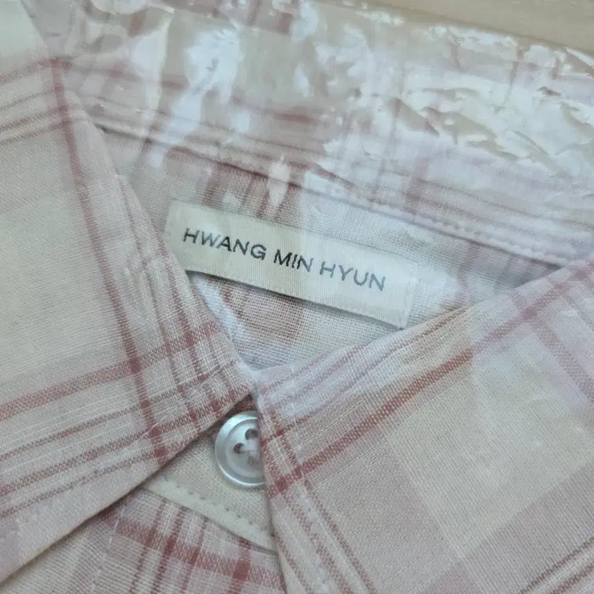 [BUNJANG] Hwang Minhyun Photo Exhibition Temperature Check Shirt, Ball Cap, Admission Ticket, Photocard Bundle Set (Sealed) / 황민현 사진전 온도 체크셔츠 볼캡 입장티켓 금액특전포카 일괄 미개봉