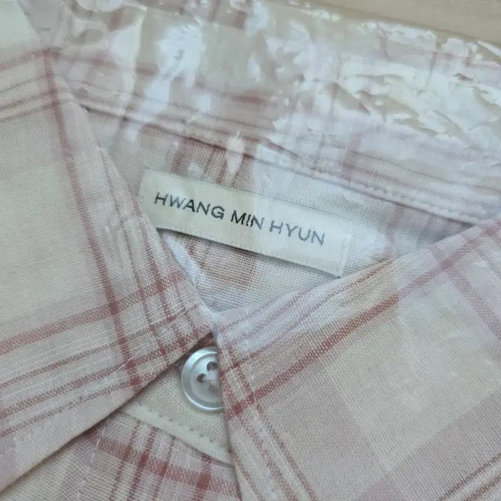 [BUNJANG] Hwang Minhyun Photo Exhibition Temperature Check Shirt, Ball Cap, Admission Ticket, Photocard Bundle Set (Sealed) / 황민현 사진전 온도 체크셔츠 볼캡 입장티켓 금액특전포카 일괄 미개봉