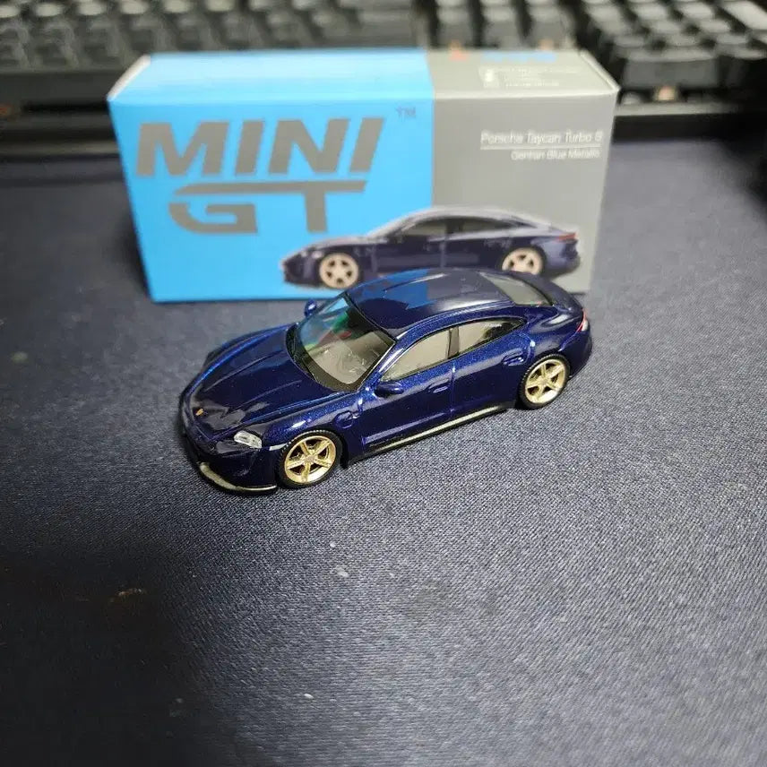 [BUNJANG] Minini GT Porsche Taycan Turbo S / 미니지티 포르쉐 타이칸 터보s