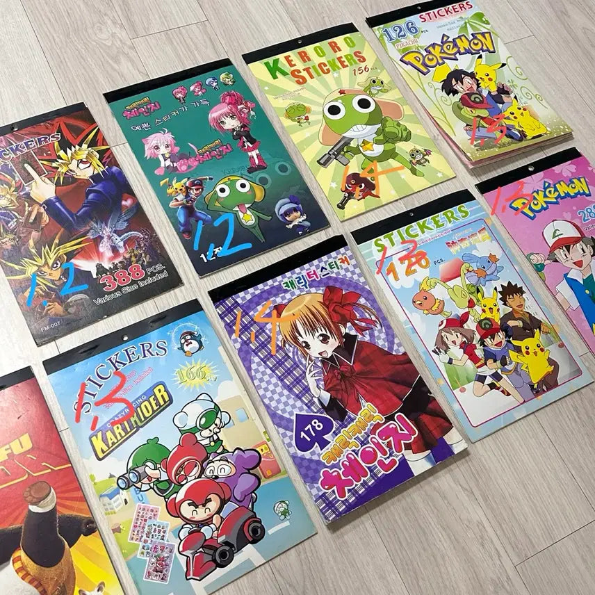 [BUNJANG] Vintage Sticker Book (Various Characters) / 고전문구 스티커북 (캐릭캐릭체인지 케로로 카트라이더 유희왕 포켓몬 등)