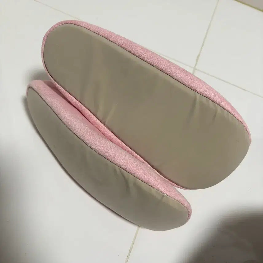 [BUNJANG] Sanrio Hello Kitty KuJi 2nd Prize Room Shoes / 헬로키티 쿠지 2등상 룸슈즈