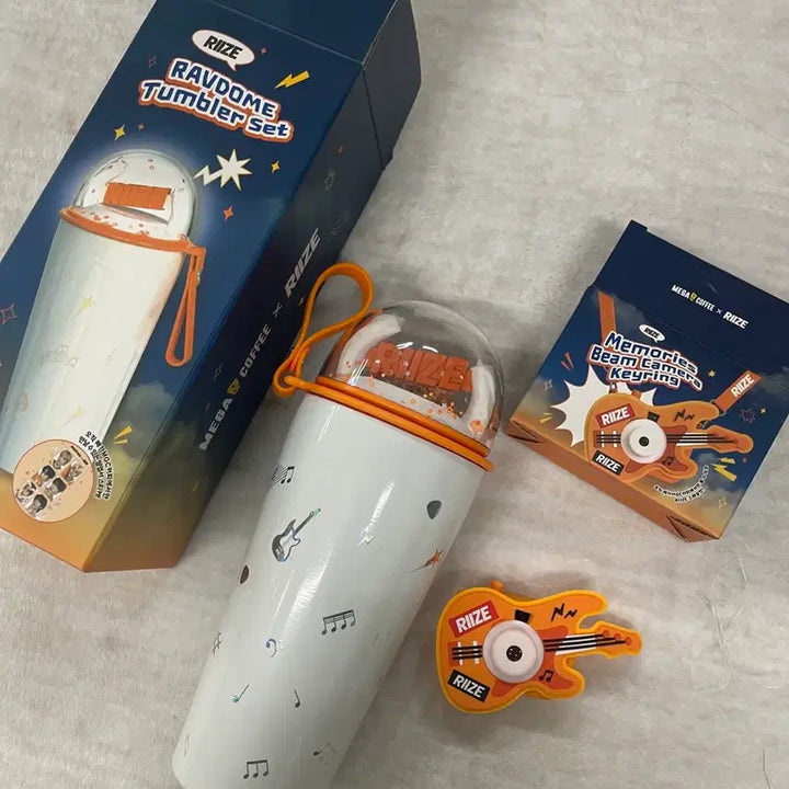 [BUNJANG] RIIZE Mega Coffee Raidome Tumbler &amp; Guitar Keychain (Unsealed) / 라이즈 메가커피 RIZE 라브돔 텀블러 기타키링(단순개봉)