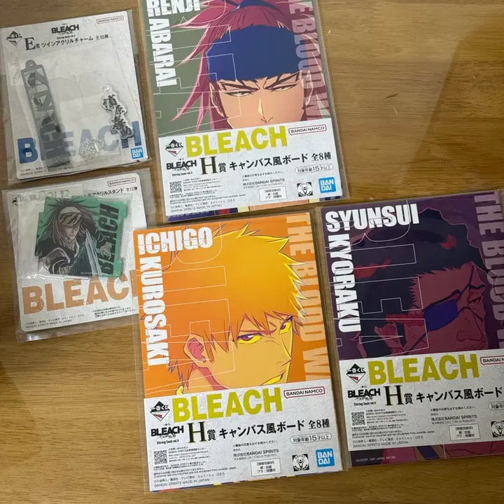 [BUNJANG] Bleach Ichiban Kuji Canvas Board &amp; Acrylic Charm Set (Sealed) / 미개봉 블리치 이치방쿠지 제일복권 캔버스 보드 아크릴 참 세트