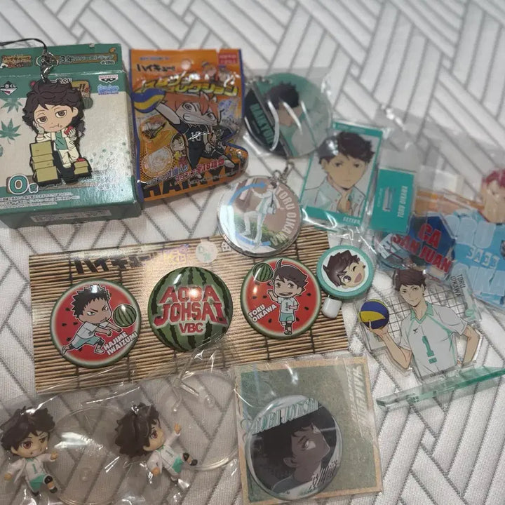 [BUNJANG] Haikyuu!! Tooru Oikawa Rubber Strap, Banner Acrylic Stand, Keyring, Badge / 하이큐 오이카와 토오루 러버스트랩 현수막아크릴스탠드키링뱃지