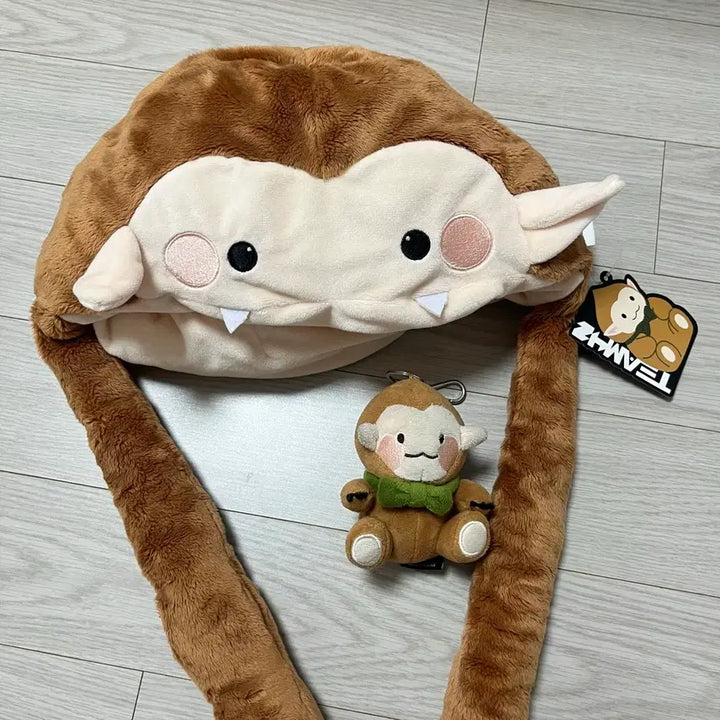 [BUNJANG] Stray Kids Bang Chan Mafia 42 Bundle Set Hat + Keyring / 마피아 42 짐승인간 짐인 모자+키링
