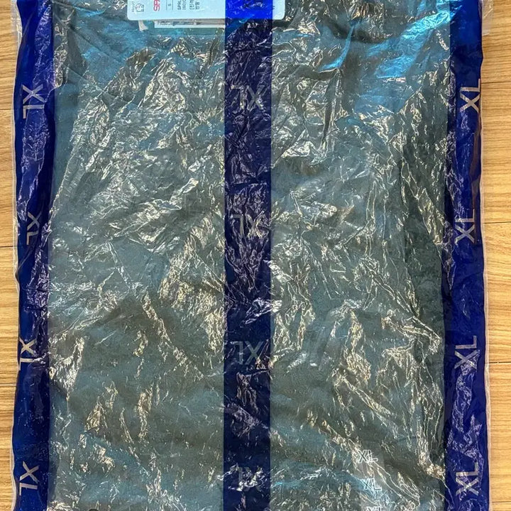 [BUNJANG] SPAO Attack on Titan Levi Short Sleeve T-Shirt XL / 미개봉) 스파오 진격의거인 리바이 반팔티 XL