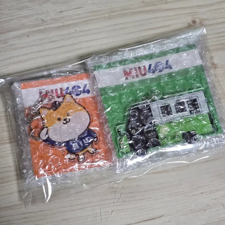 [BUNJANG] MIU404 "Melon Pan-go" &amp; "Porimalu" Acrylic Keychain (Japan Drama) / MIU404 아크릴 열쇠고리