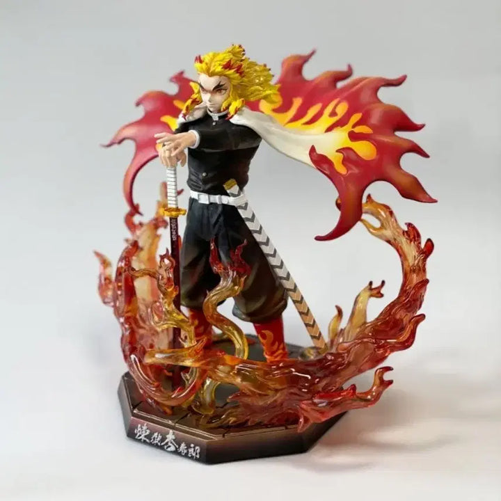 [BUNJANG] Demon Slayer Kyojuro Rengoku Flame Effect LED Figure / 귀멸의 칼날 렌고쿠 피규어