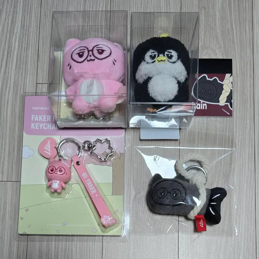 [BUNJANG] T1 Faker Animal Friends Doll Keyring Bundle (Cherry Blossom, Anti-Ghost, April Fools) / T1 티원 페이커 애니멀프렌즈 (벚꽃, 액막이, 만우절) 인형 키링 일괄