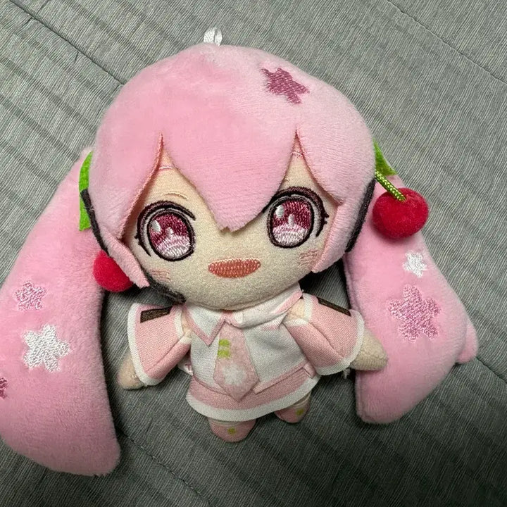 [BUNJANG] Hatsune Miku Cherry Blossom Nui Plush Doll / 하츠네 미쿠 인형 벚꽃 누이