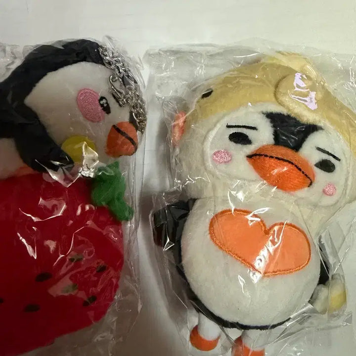 [BUNJANG] 2PM Junho Strawberry Penguin &amp; Fish Bread Doll Bundle Set / 준호 딸기펭 붕어펭 일괄판매