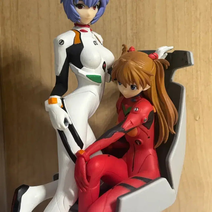 [BUNJANG] Evangelion Girl with Chair Ayanami Rei &amp; Langley Soryu Asuka Figure Bundle Set / 에반게리온 걸위드체어 아야나미 레이 소류 아스카 랑그레이 피규어 일괄