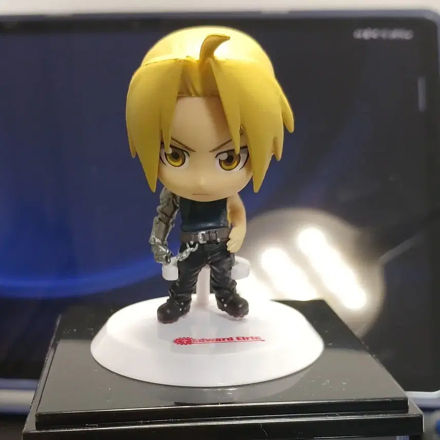 [BUNJANG] Fullmetal Alchemist Edward Elric Chibi Kyun Figure / 강철의 연금술사 에드워드 엘릭 치비큥 피규어