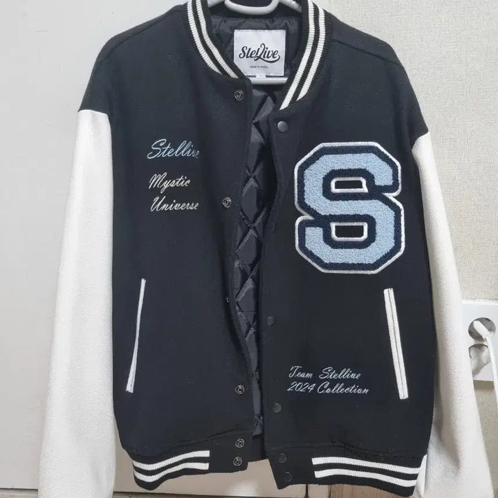 [BUNJANG] Stellive Milky Way Varsity Jacket / 스텔라이브 밀케웨이 바시티 판매합니다
