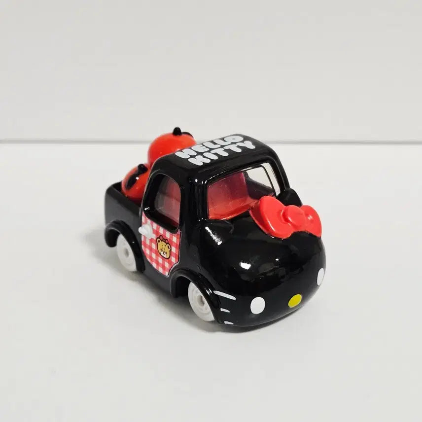 [BUNJANG] Takara Tomy Dream Tomica Hello Kitty 50th Anniversary Edition Black Tomica / 타카라토미 드림 토미카 헬로 키티 50주년 기념 에디션 블랙 토미카