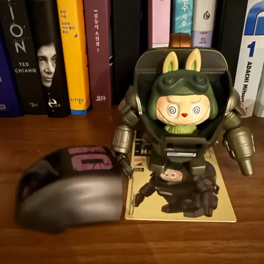 [BUNJANG] Pop Mart Maschinen Krieger S.A.F.S. Figure / 팝마트 마시넨 크리거 S.A.F.S 피규어