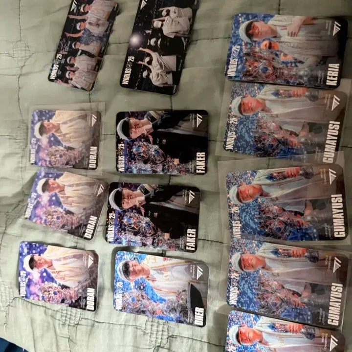[BUNJANG] T1 Worlds Photocard Doran Owner Faker Gumayusi Keria Bundle Set / msi 티원 월즈 포카 팬페스타 포토카드 도란오너페이커구마유시케리아